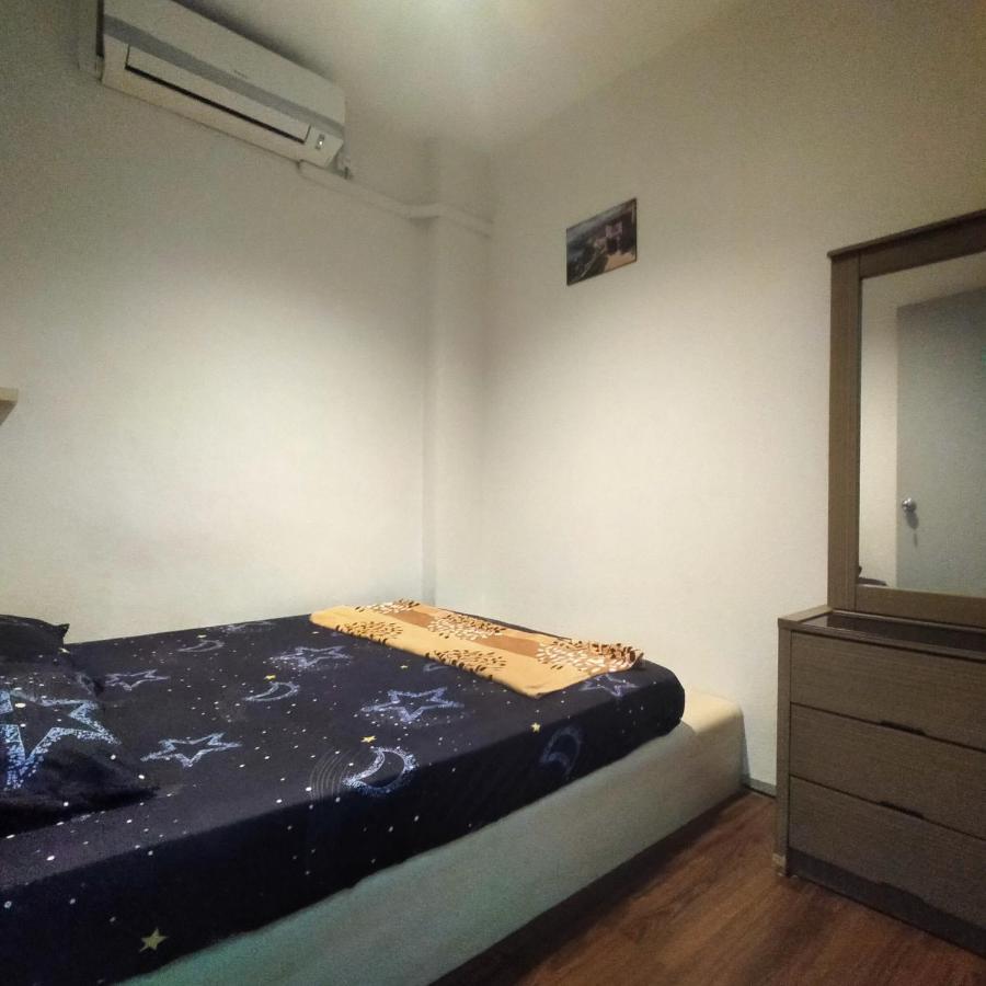Malacca Joka-Joka Guesthouse מראה חיצוני תמונה