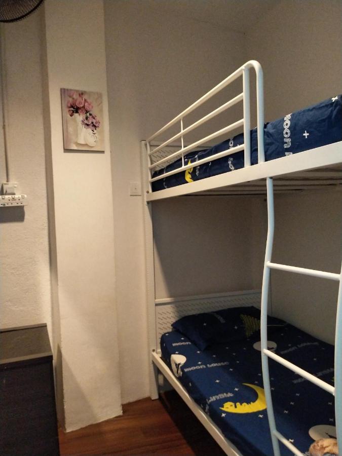 Malacca Joka-Joka Guesthouse מראה חיצוני תמונה